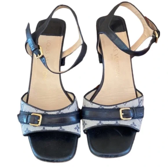 Louis Vuitton Vintage Dark Blue Monogram Mini Lin Sandal Size 35.5 - Picture 1 of 16